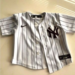 Toddler Yankee jersey
